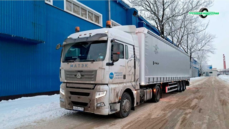 Отгрузка 3-х шторных полуприцепов  V-trailer 329 в г. Санкт-Петербург